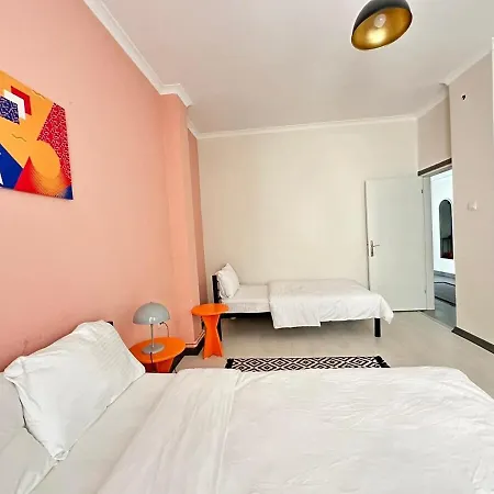 Appartamento Gorgeous, Spacious In Karakoey 4br, 2ba Provincia di Istanbul