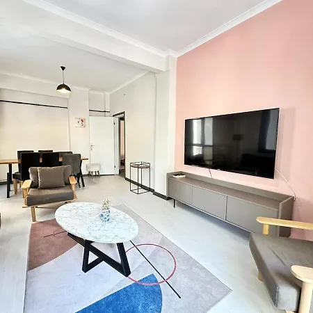 Gorgeous, Spacious In Karakoey 4br, 2ba Lägenhet
